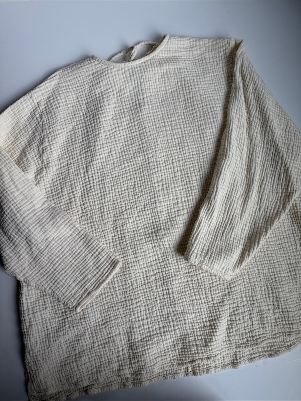 Women's Cream Linen Long-Sleeve Pullover Top